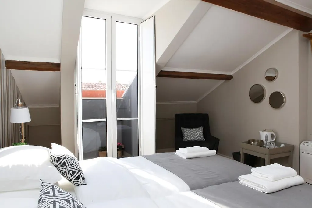 Flores Guest House Lissabon 4*,