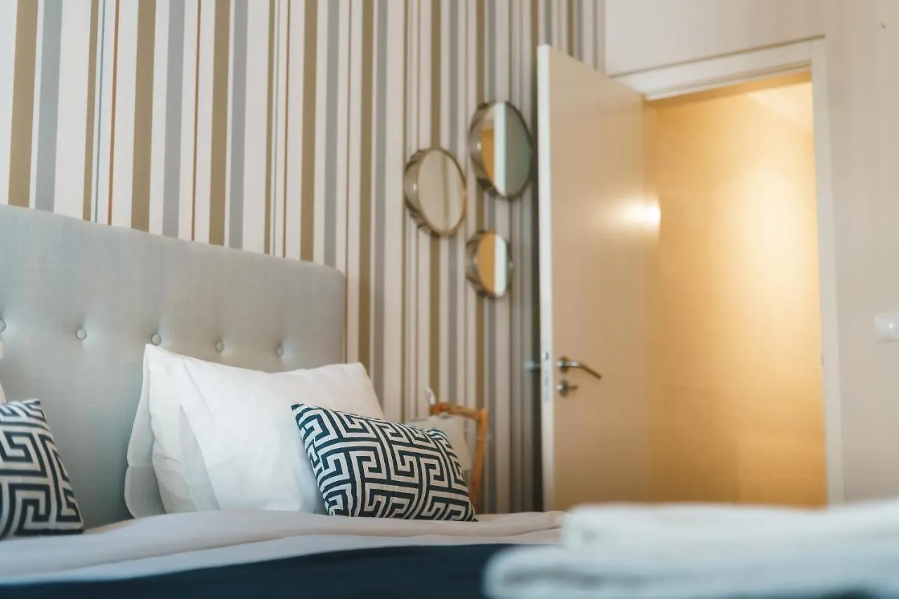 Flores Guest House Lisbon Bed & Breakfast