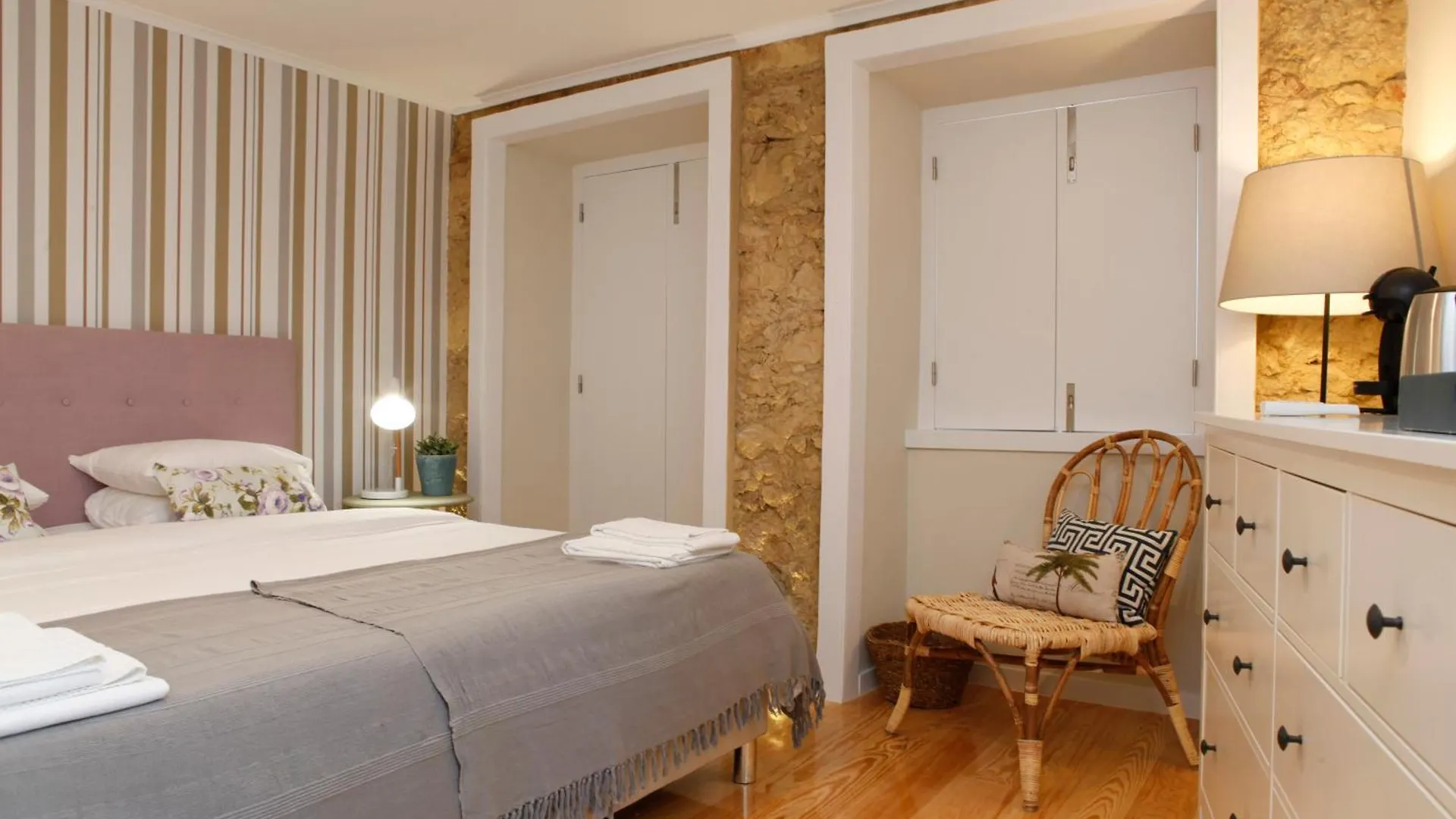 Flores Guest House Lisbon